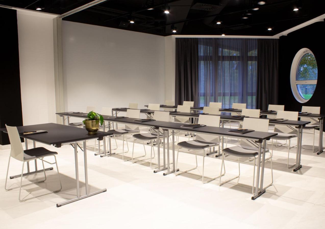 Ginn Hotel Berlin Potsdam Тельтов Экстерьер фото